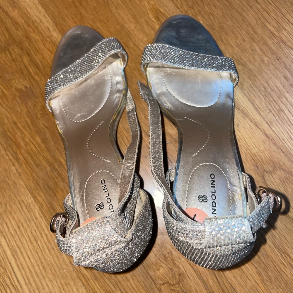 Heels - Picture 7 of 10